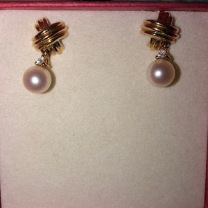 14k Yellow Gold Stamped Pearl Dangling Earrings